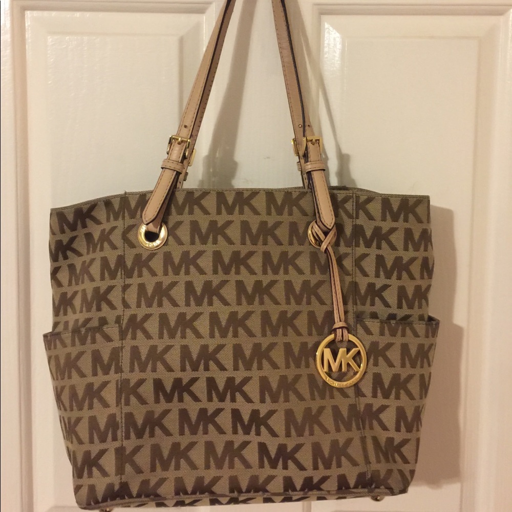 Classic MK Handbag